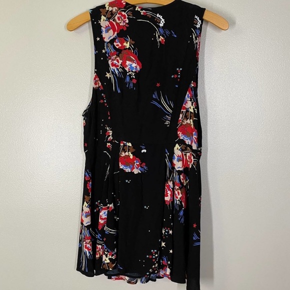 🆕 Free People Sleeveless Black Tunic Top with Floral Print. NWT - Picture 5 of 11